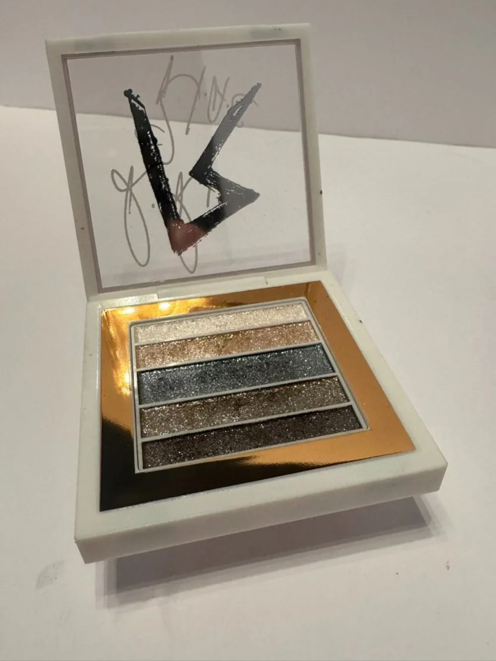 MAC 2X Dare Veluxe Pearlfusion Shadow Palette Riki Collab Shimmer New